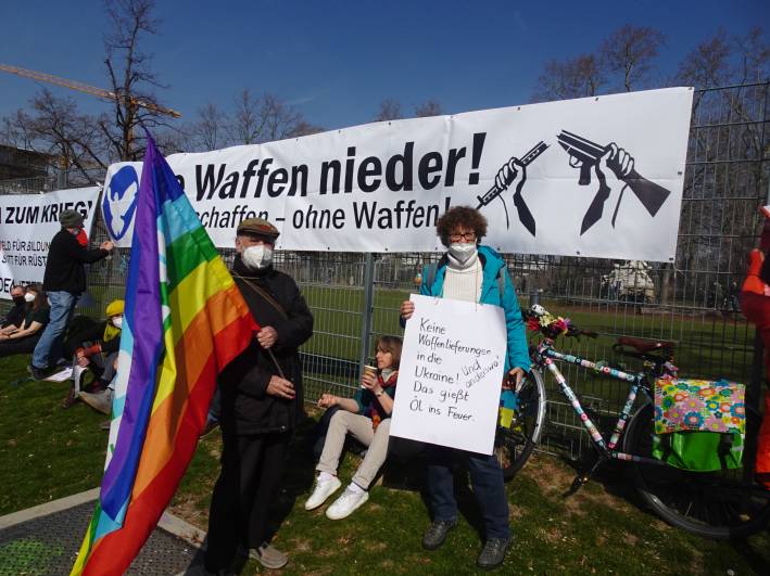 2022-3-13--friedensdemo-stgt__001-1.jpg